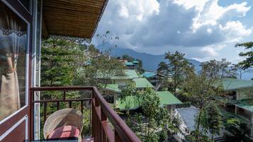 Chalet with Private Balcony | Balcony