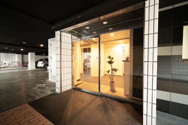 Overnatningsstedets indgangsparti