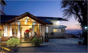 Front of property - evening/night - Summit Namnang Courtyard & Spa (Gangtok)