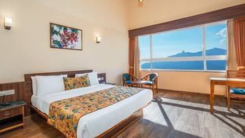 Family Duplex View Room | Coffres-forts dans les chambres, bureau, rideaux occultants