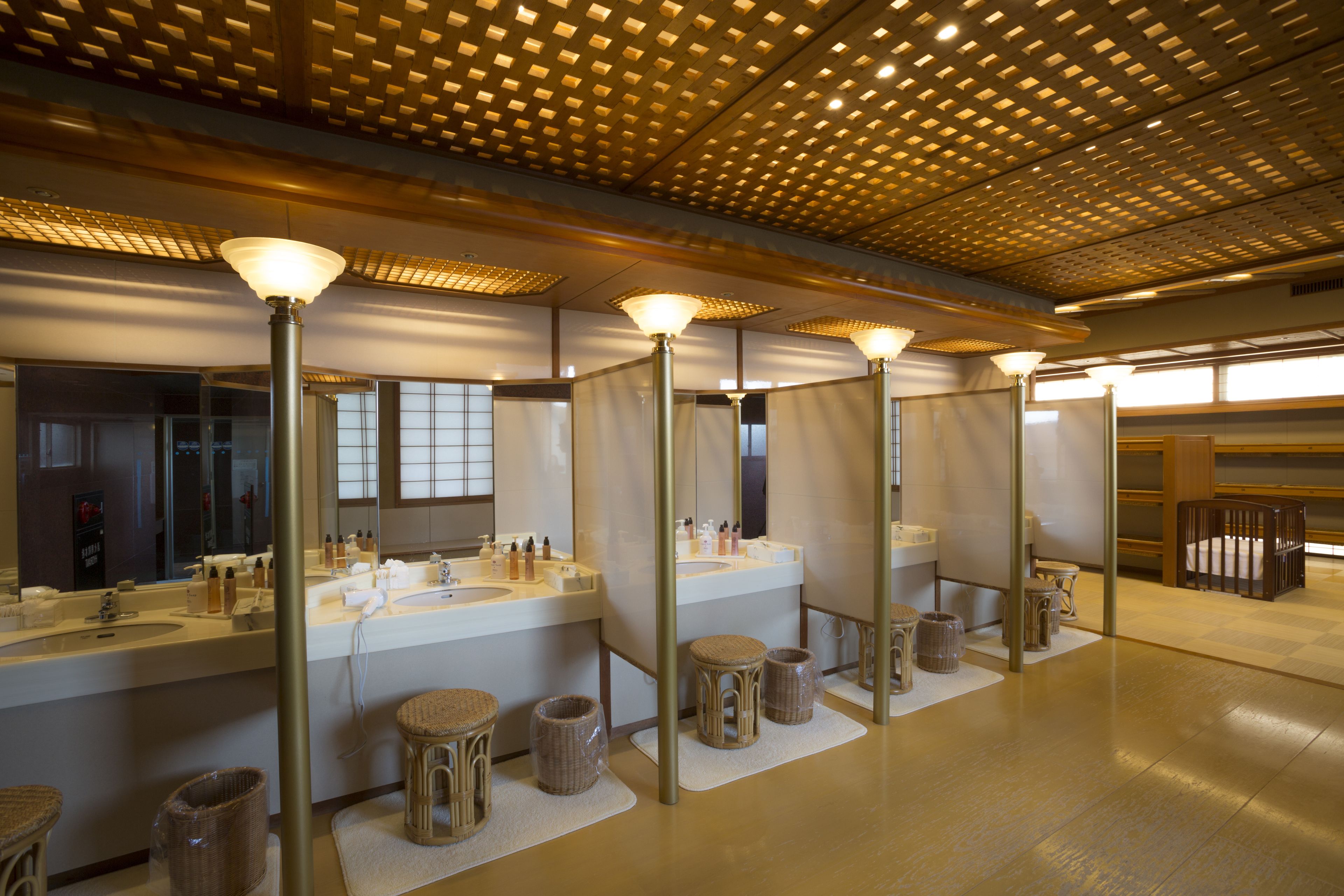 sauna, hot springs/mineral springs