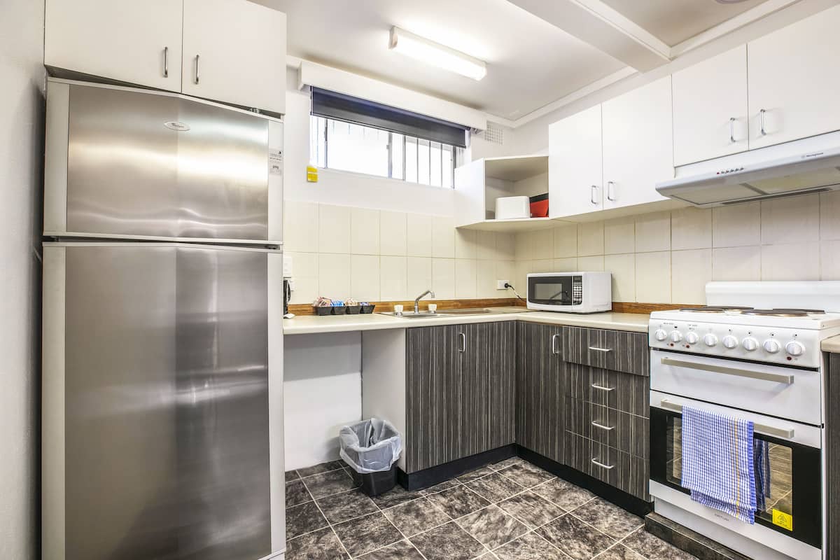 studio family | private kitchen | electric kettle