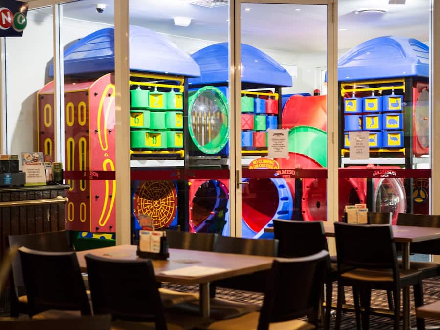 Khu vui chơi trẻ em - trong nhà