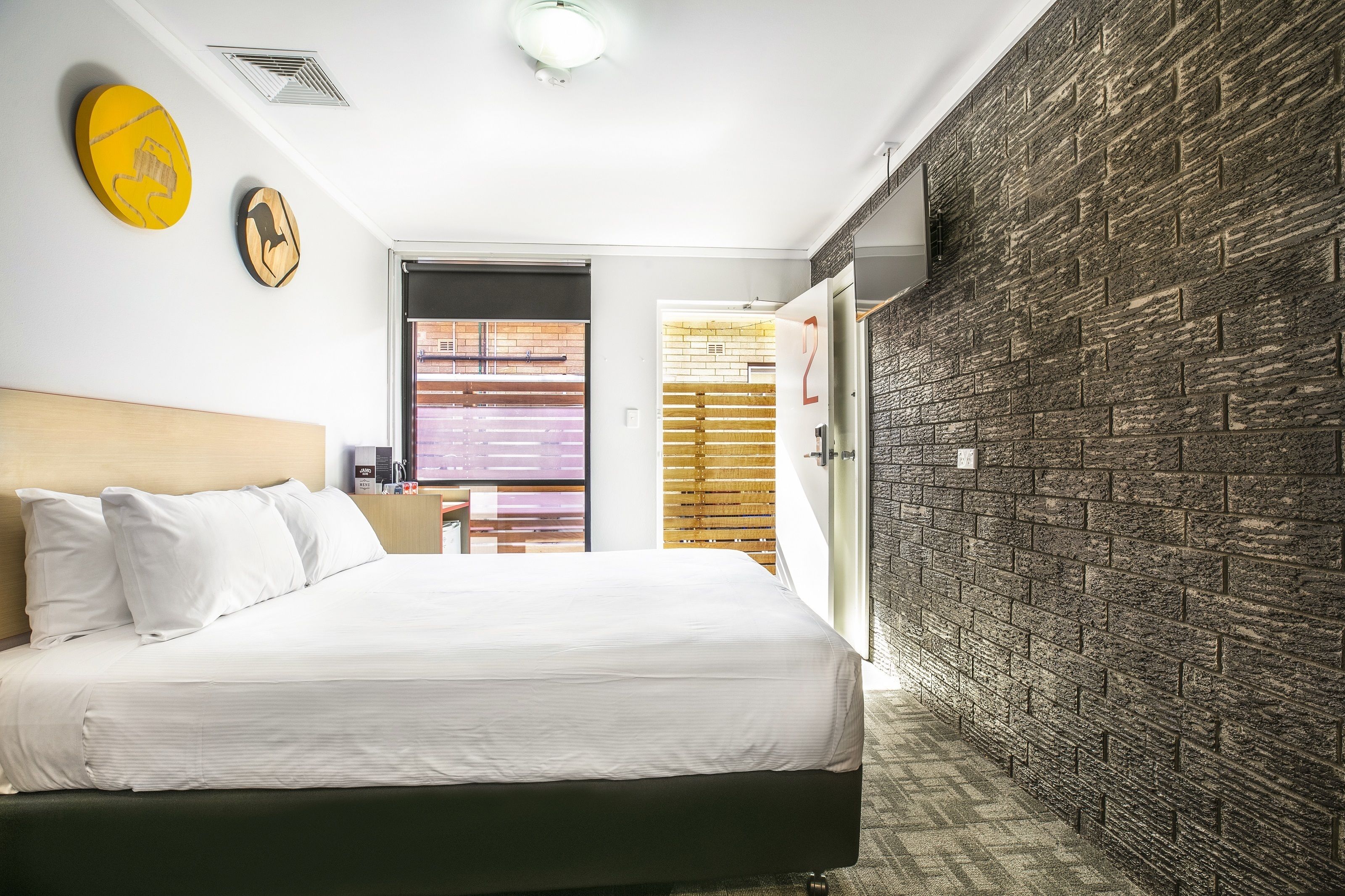 compact studio | desk, laptop workspace, iron/ironing board, free wifi