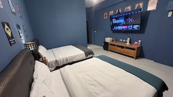 Family Quadruple Room | 4 bedrooms, premium bedding, individually decorated, blackout curtains