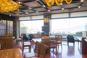 Lobby sitting area - Wajimaonsen Yashio (Wajima)