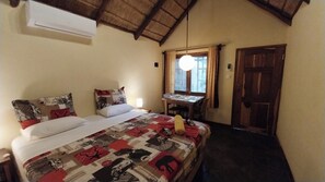Free WiFi, bed sheets - DEVOCEAN Lodge (Ponta d'Ouro)