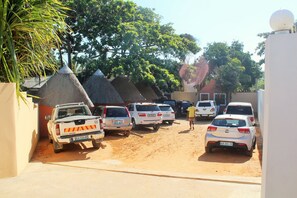 บริเวณภายนอก