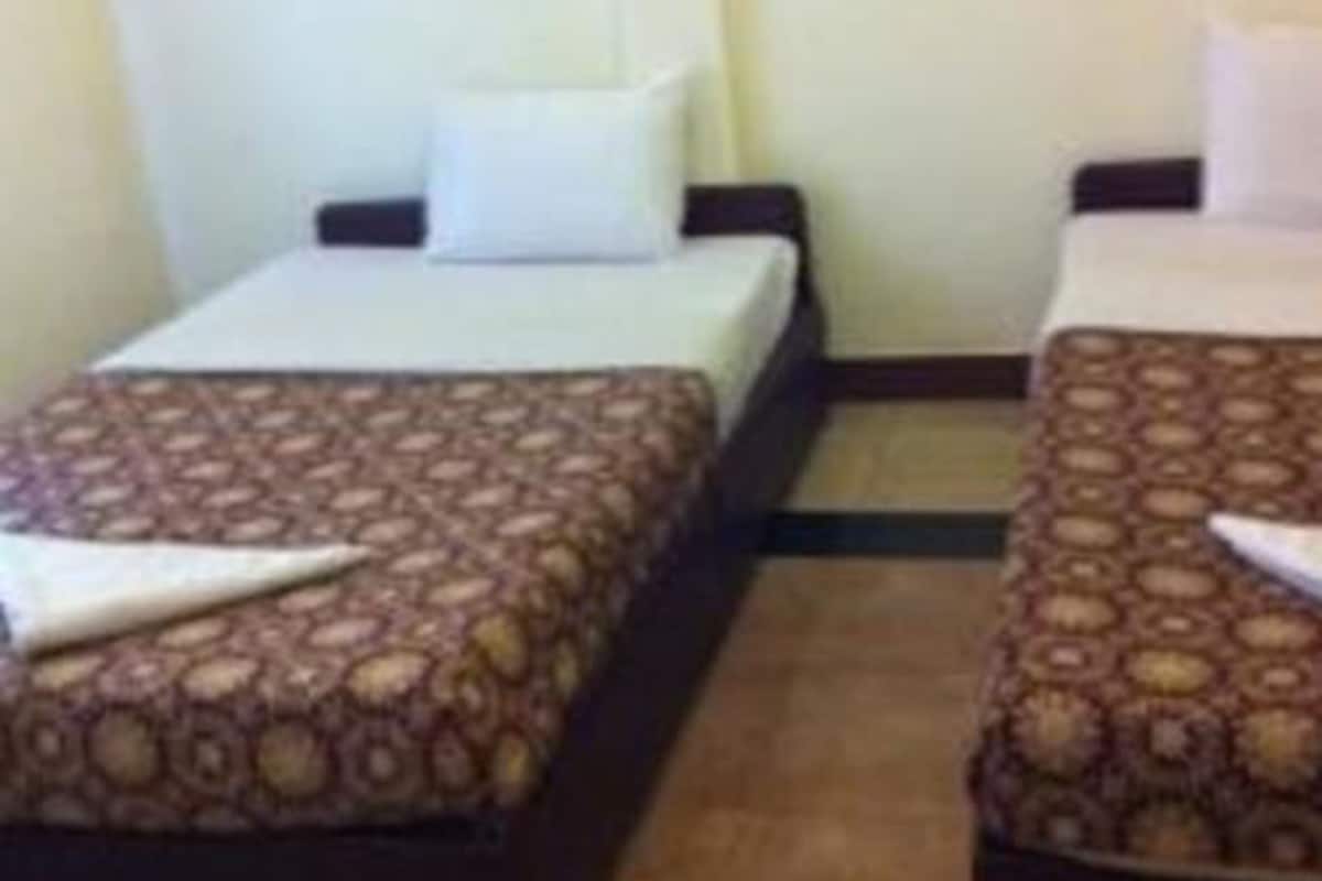 Twin Room | Free WiFi