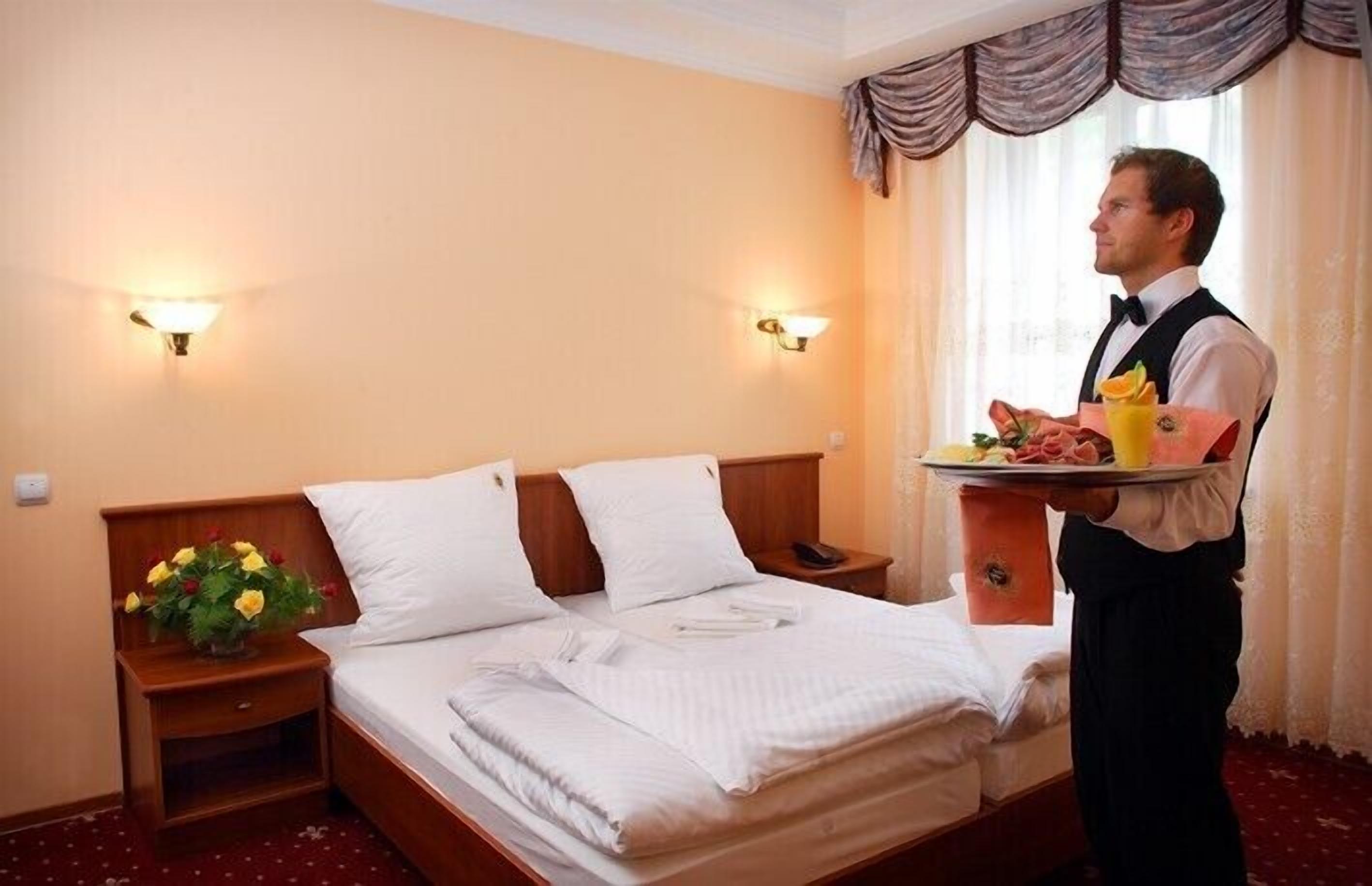 room service – dining