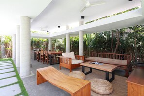 Honeymoon Villa, Private Pool | Exterior - Fu Wan Cafe Villa (Donggang)