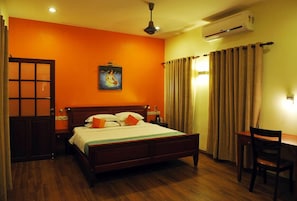 1 bedroom, premium bedding, rollaway beds