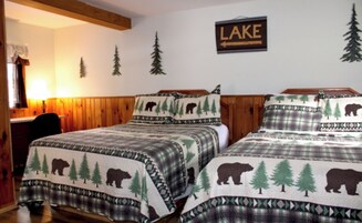 Deluxe Suite, 2 Bedrooms, 2 Bathrooms | Blackout drapes, free WiFi, bed sheets