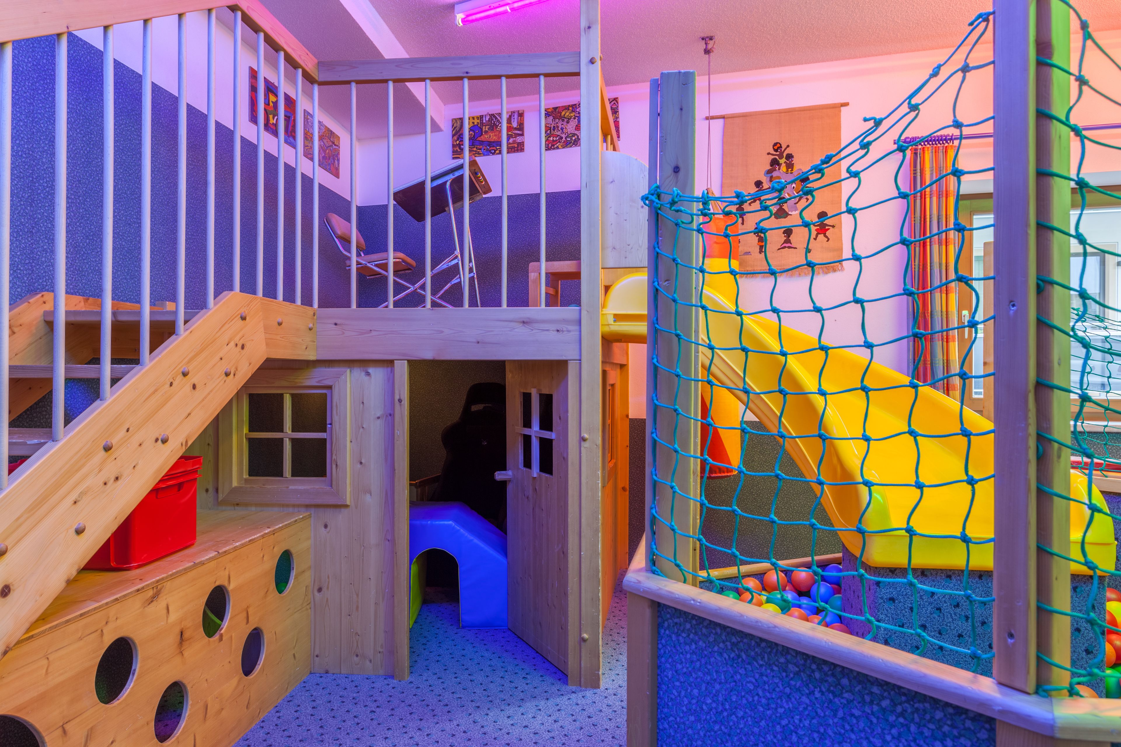 children’s play area – indoor