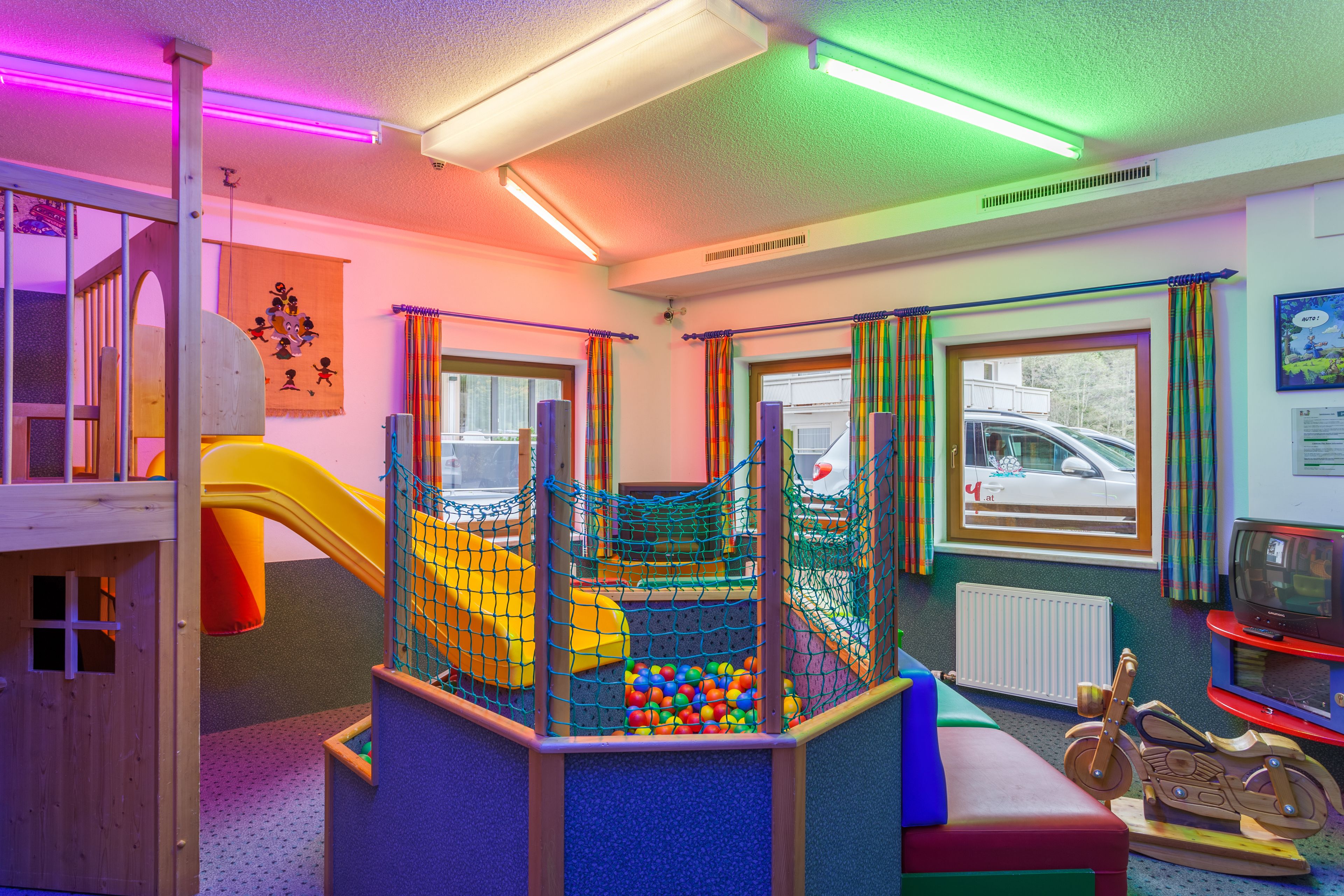 children’s play area – indoor