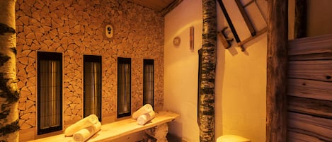 Sauna, bain Ă remous, hammam