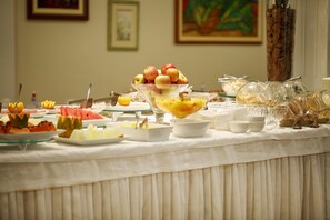 Desayuno buffet incluido todos los días