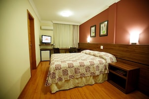 Minibar, caja de seguridad en la habitación, escritorio y wifi gratis 