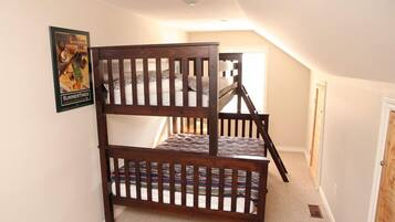 House, 5 Bedrooms (Gate House)