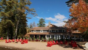 Unclassified image, 4 of 80, button - Patterson Kaye Resort on Lake Muskoka (Bracebridge)