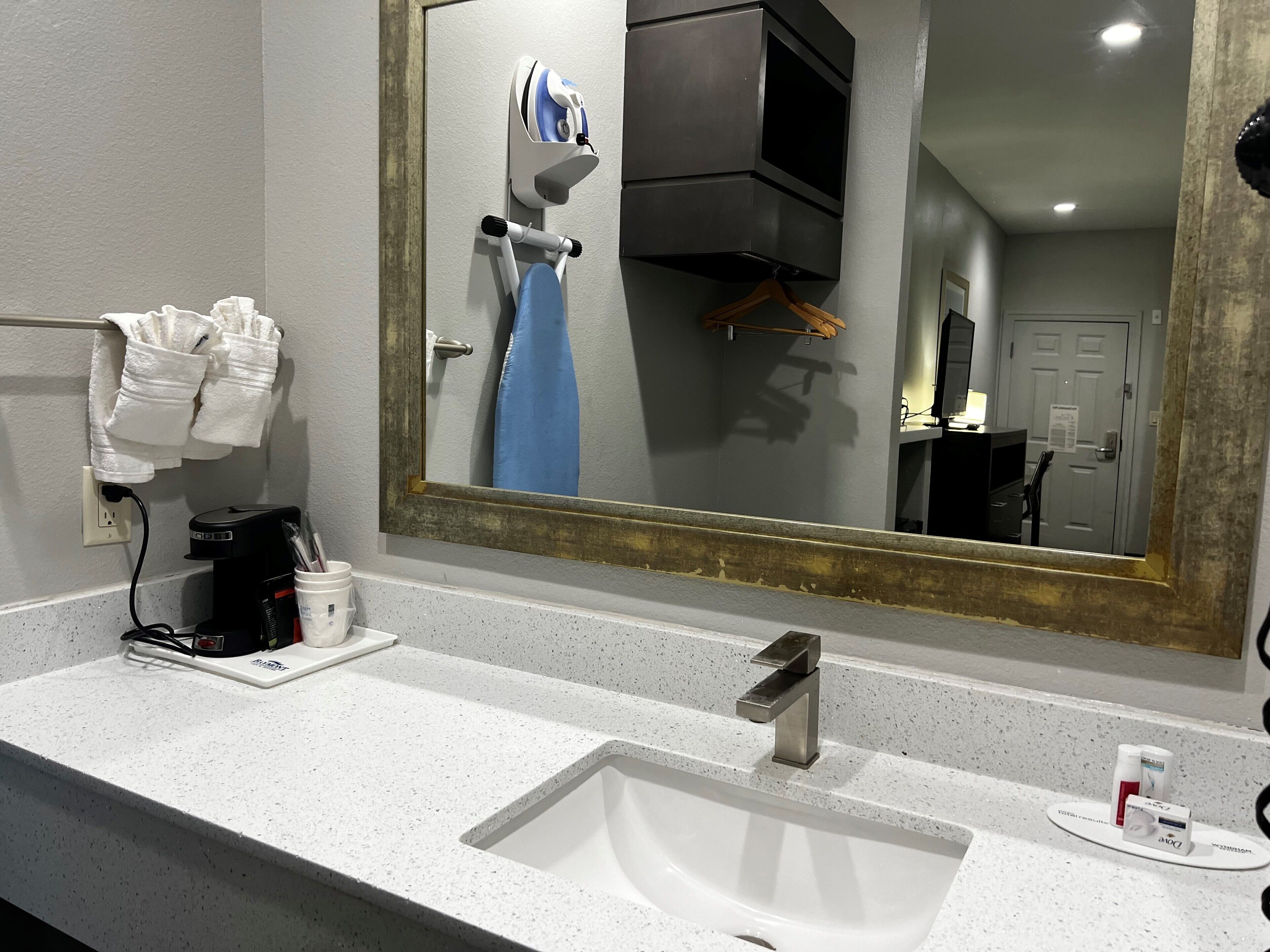 bathtub, rainfall showerhead, free toiletries, hair dryer