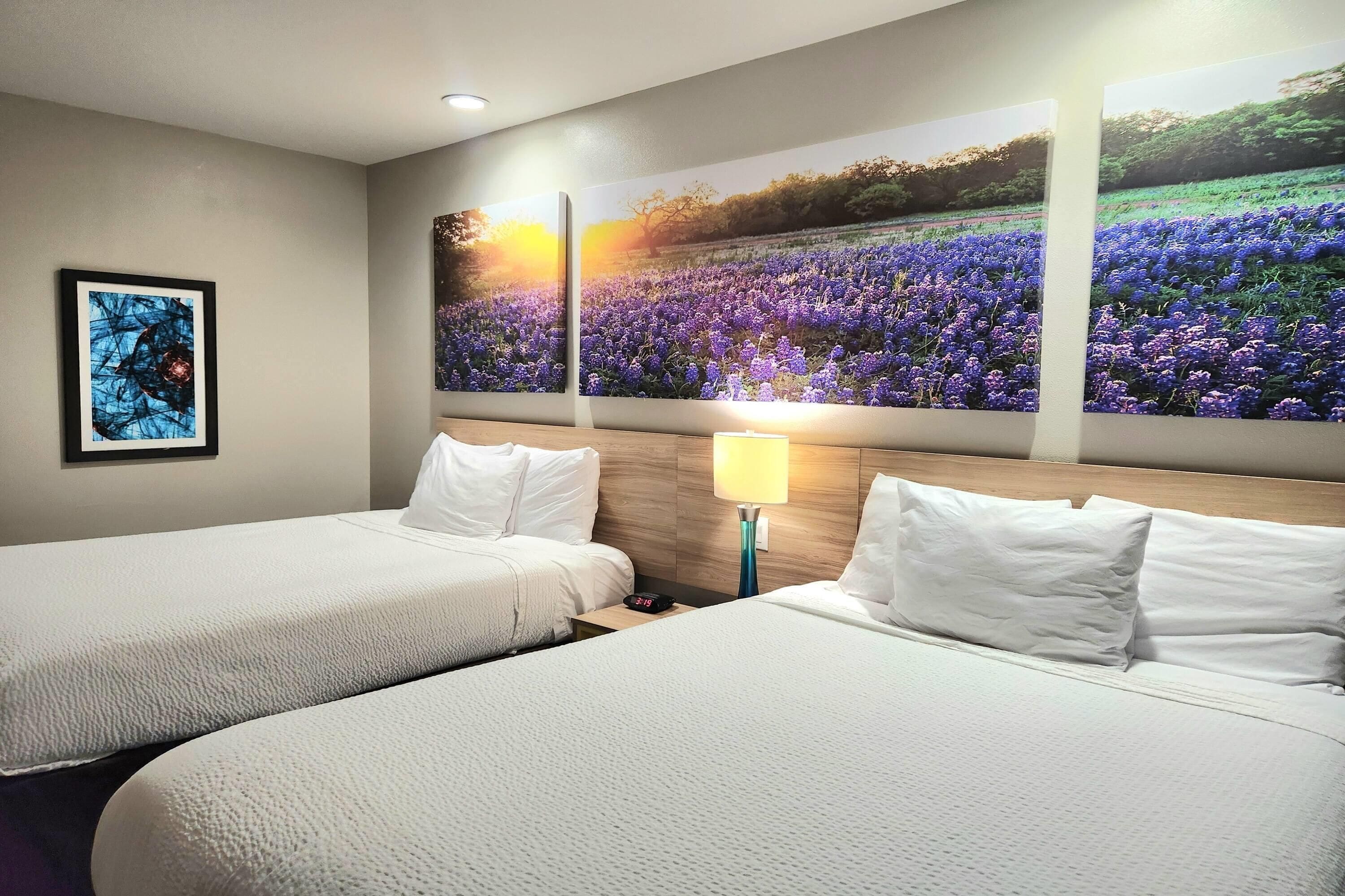 Habitación, 2 camas Queen size, para no fumadores | Ropa de cama de alta calidad y escritorio 