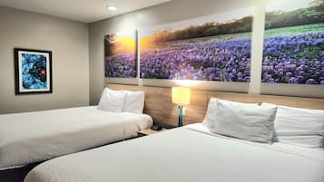 Habitación, 2 camas Queen size, para no fumadores | Ropa de cama de alta calidad y escritorio