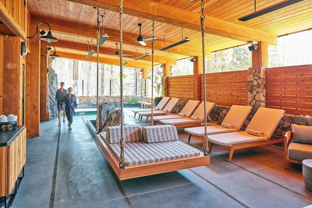 Rush Creek Lodge and Spa at Yosemite by null