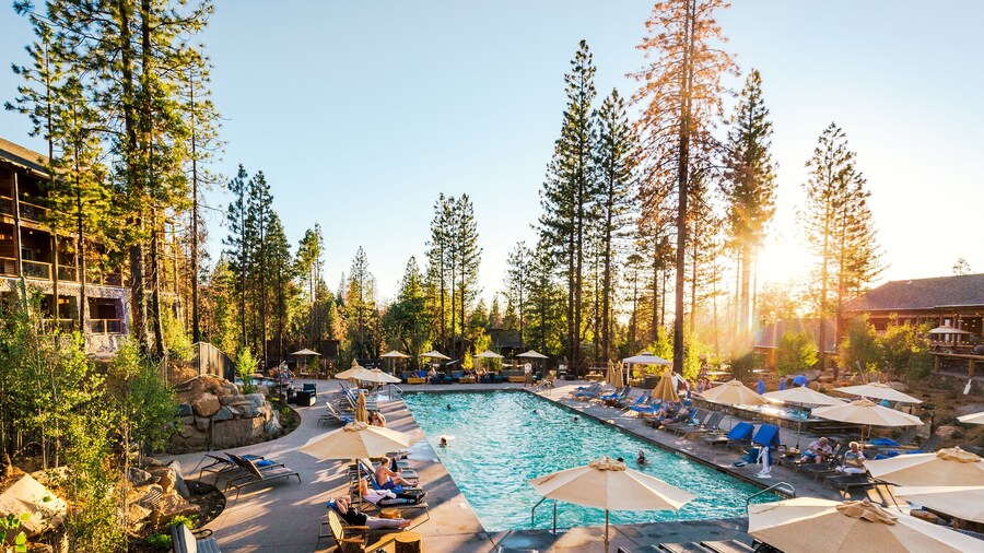 Rush Creek Lodge and Spa at Yosemite