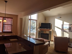 Living room - Highland Greens 17 By Peak Property Management (Breckenridge)