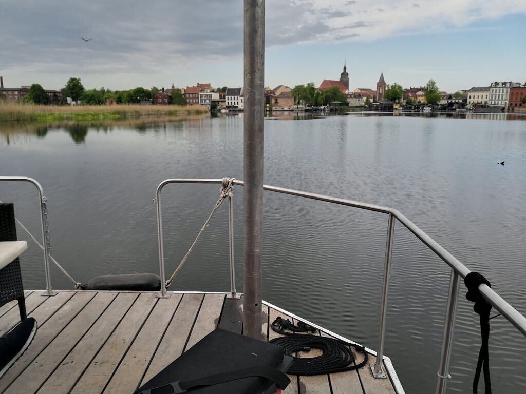 Photo - HAVEL-Cruiser Hausboot-Flöße mit Stil