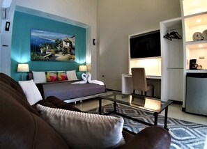 Deluxe Double Room | 迷你吧、房內夾萬、手提電腦工作空間、免費 Wi-Fi