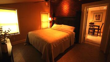 Individually decorated, iron/ironing board, rollaway beds, free WiFi