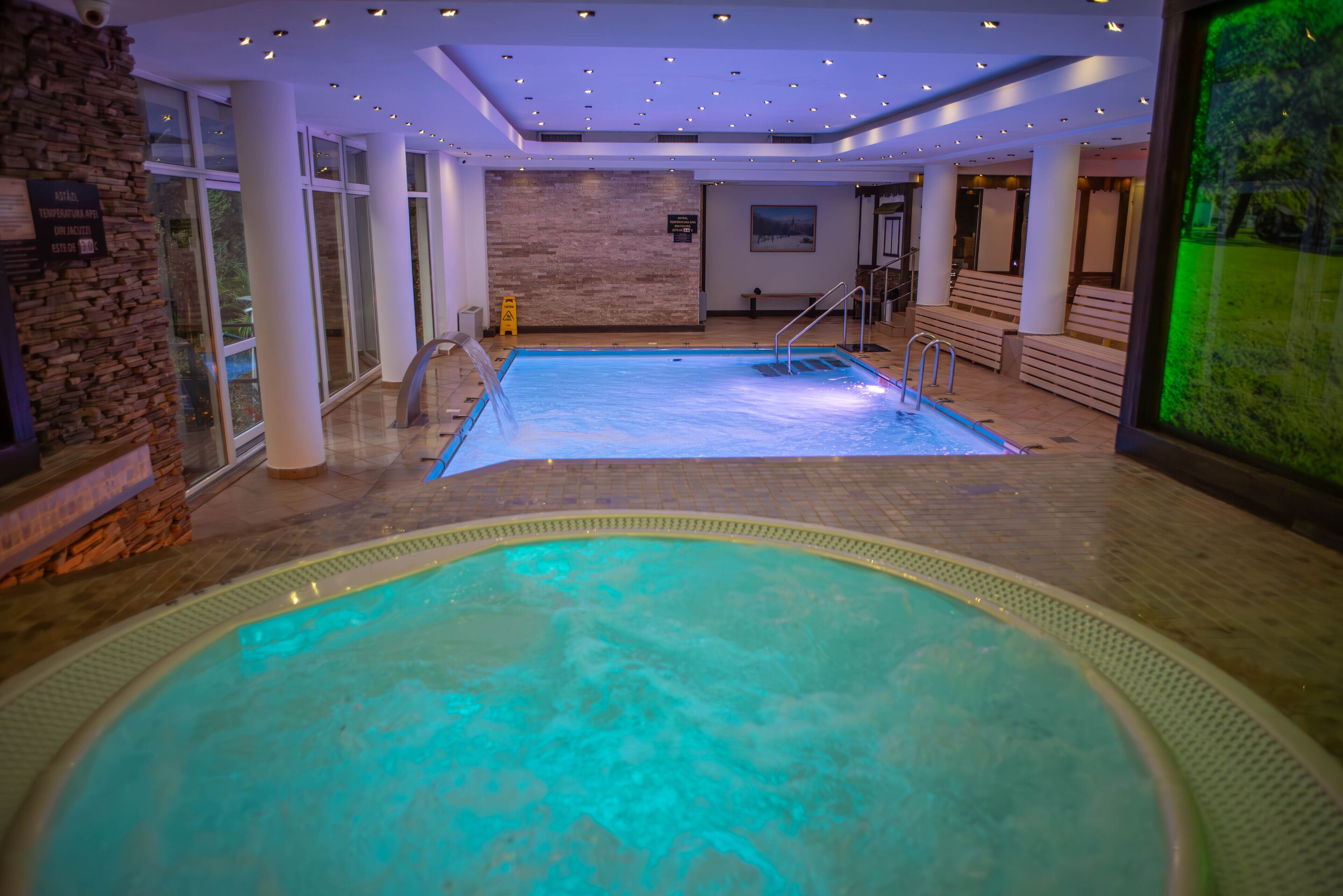 sauna, body treatments, aromatherapy, body wraps, facials