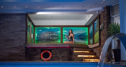Hotel Carpathia