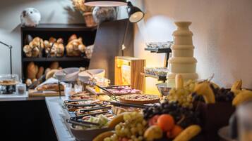 Colazione a buffet a pagamento, servita tutte le mattine