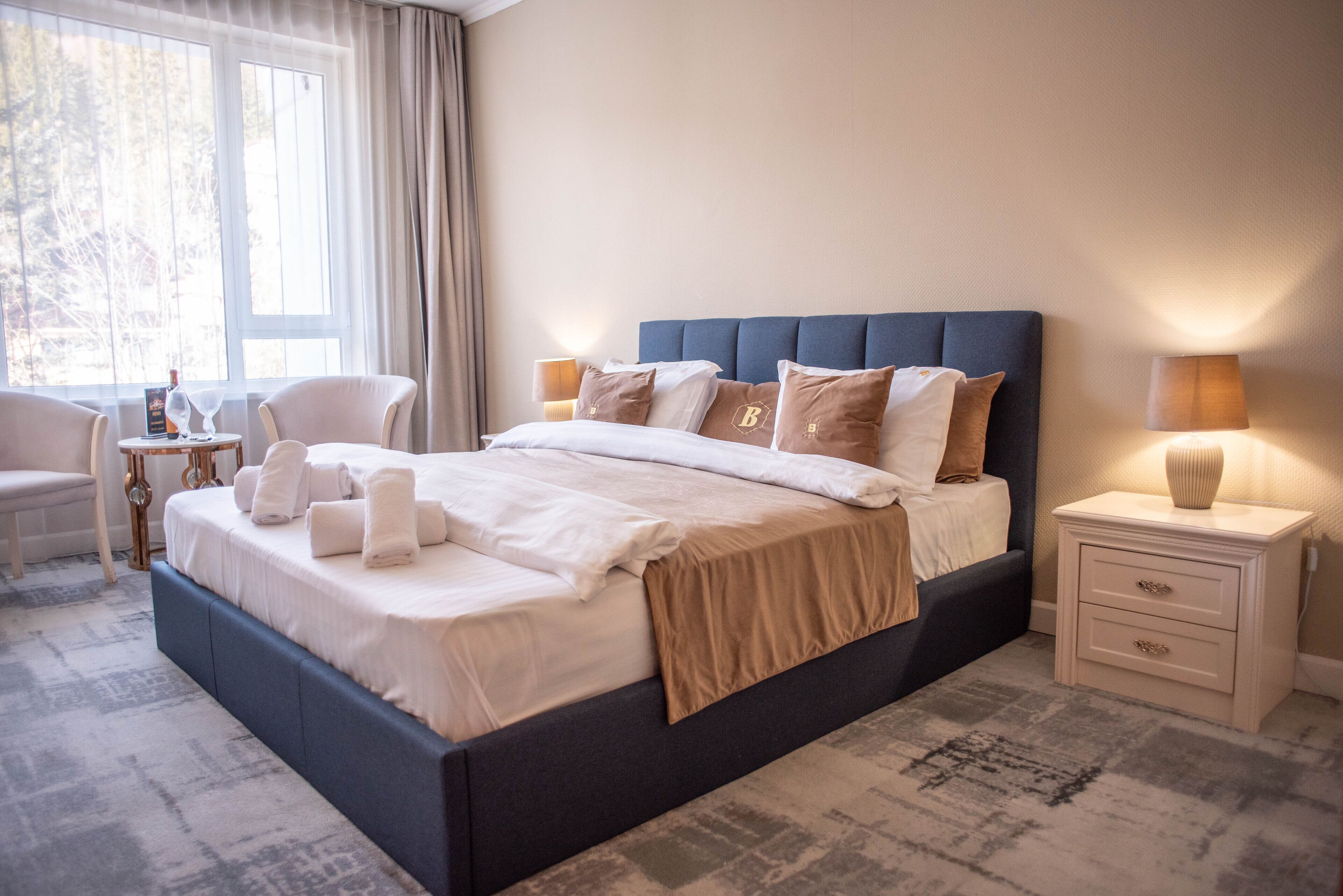 Suite | Minibar, Zimmersafe, Schreibtisch, kostenloses WLAN