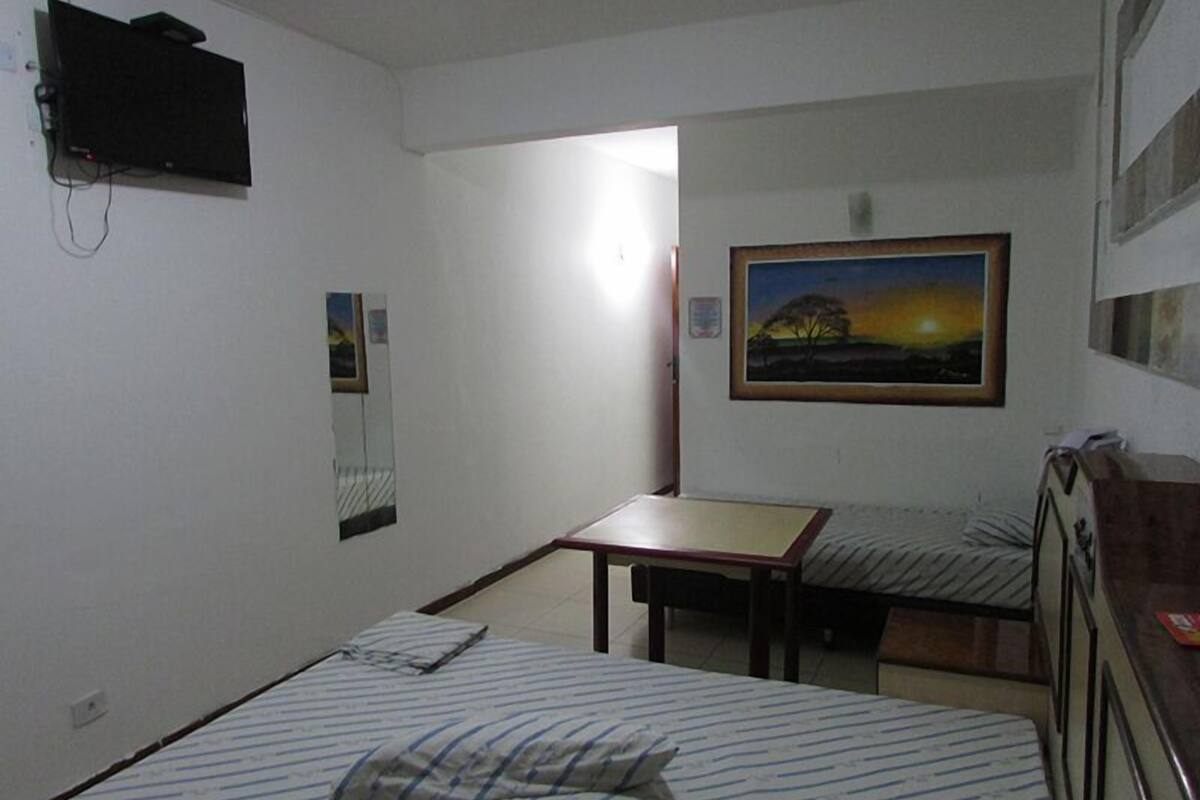 Standard Triple Room, Ensuite | Minibar, free WiFi