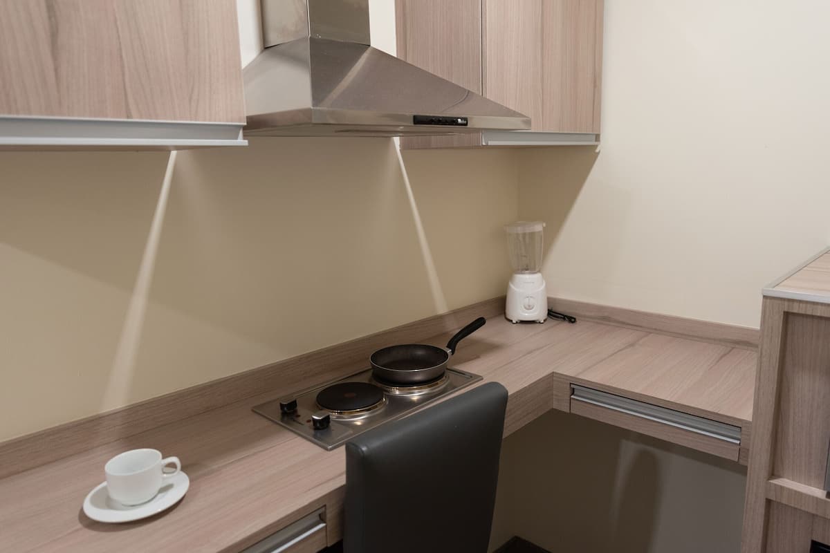 superior room, 1 king bed | private kitchen