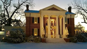 Front of property – evening/night