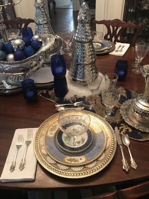 Petit déjeuner complet compris tous les jours