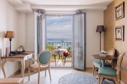 Suite, Meerblick | Hochwertige Bettwaren, Minibar, Zimmersafe, Schreibtisch