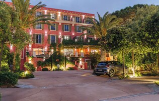 Facciata della struttura