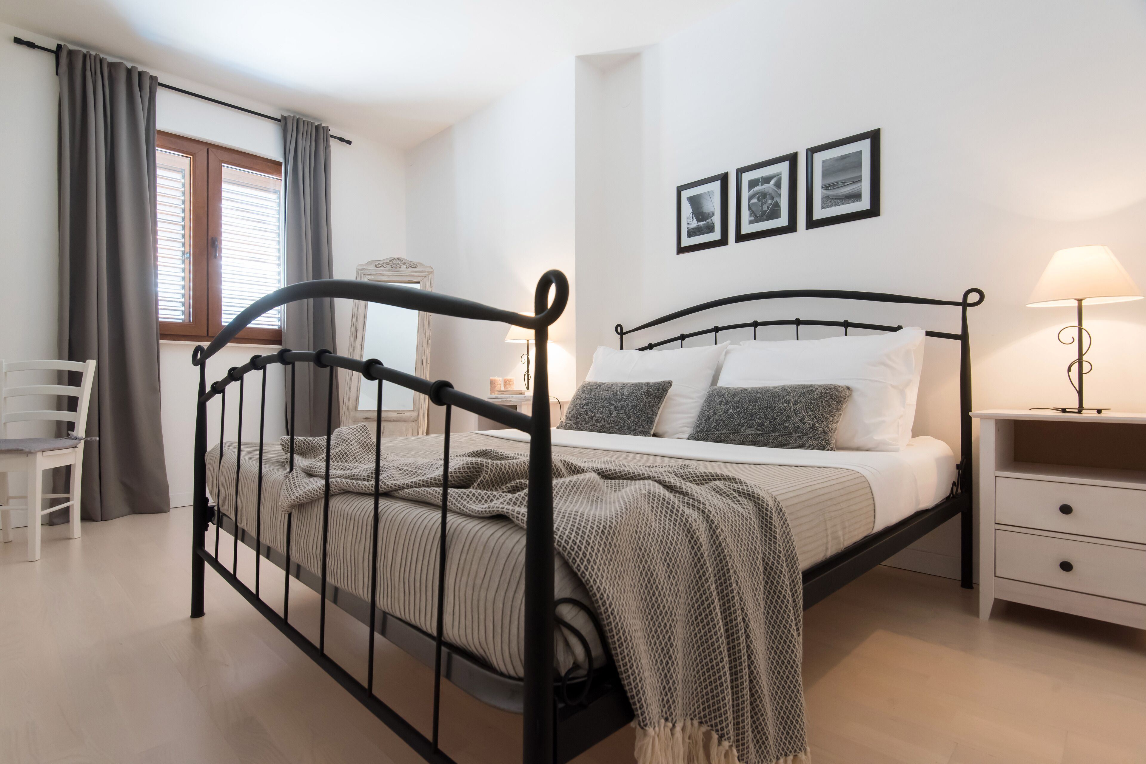 exclusive apartment, 1 bedroom, sea view | 1 bedroom, premium bedding, in-room safe, desk