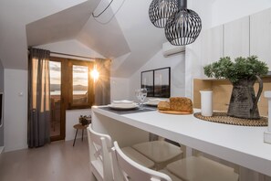 Design Apartment, 1 Bedroom, Sea View (Top Floor) | Living area