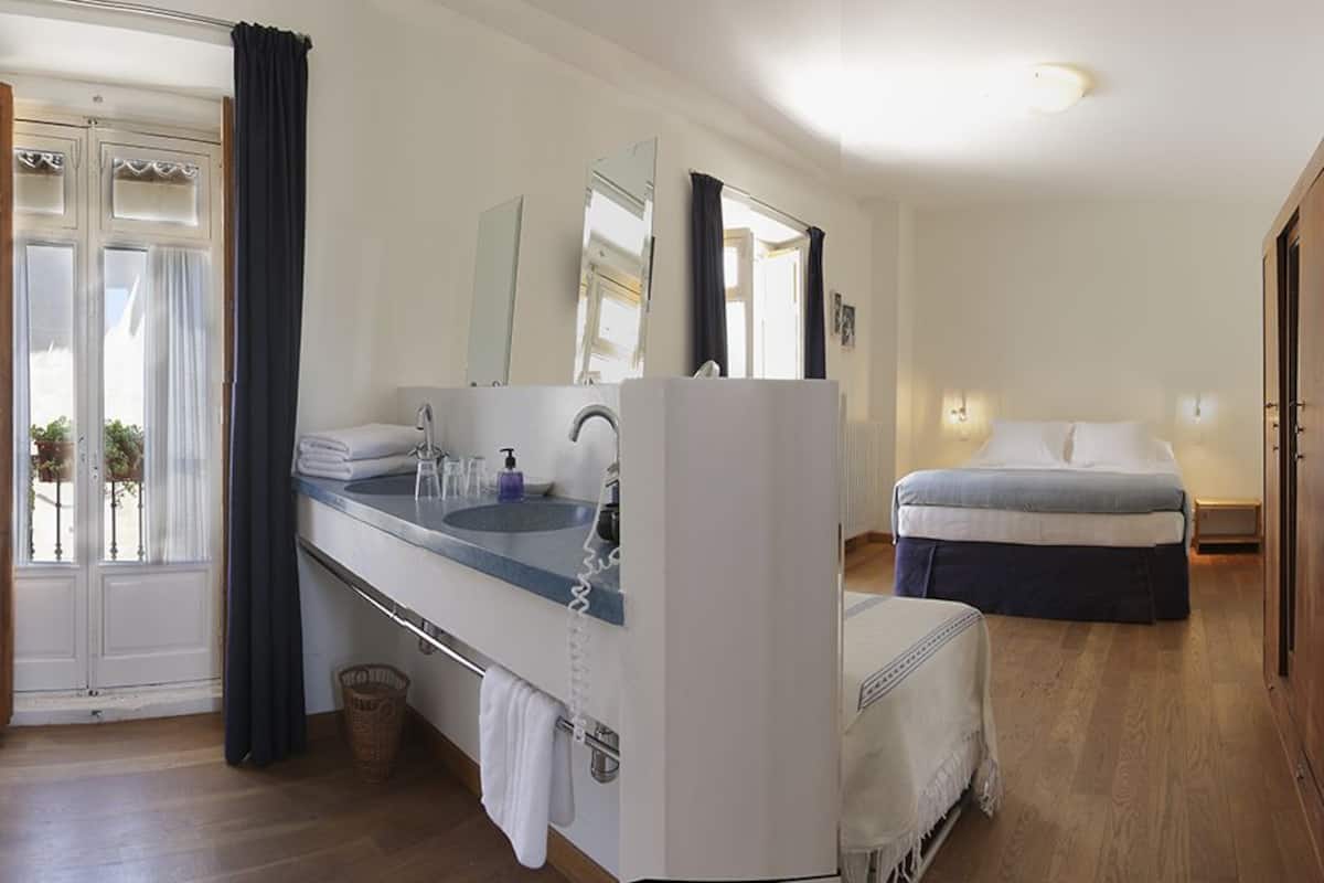 family room, city view | premium bedding, minibar, desk, blackout curtains