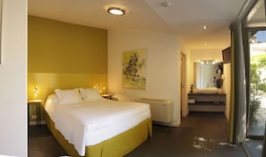 Deluxe Room, Garden View