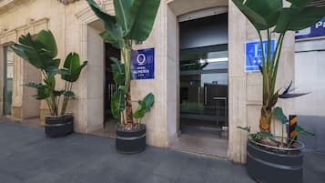 Fachada de la propiedad