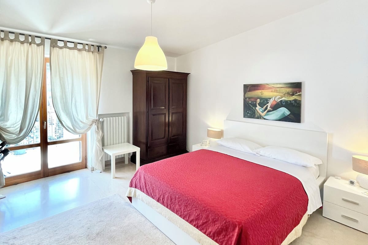 Tweepersoonskamer, 1 queensize bed, niet-roken, en-suite badkamer | Donzen dekbedden, pillowtop-bedden, een minibar, individueel gedecoreerd