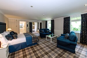 家庭双人房或双床房 | 1 多间卧室、高档床上用品、特色装修、特色家居